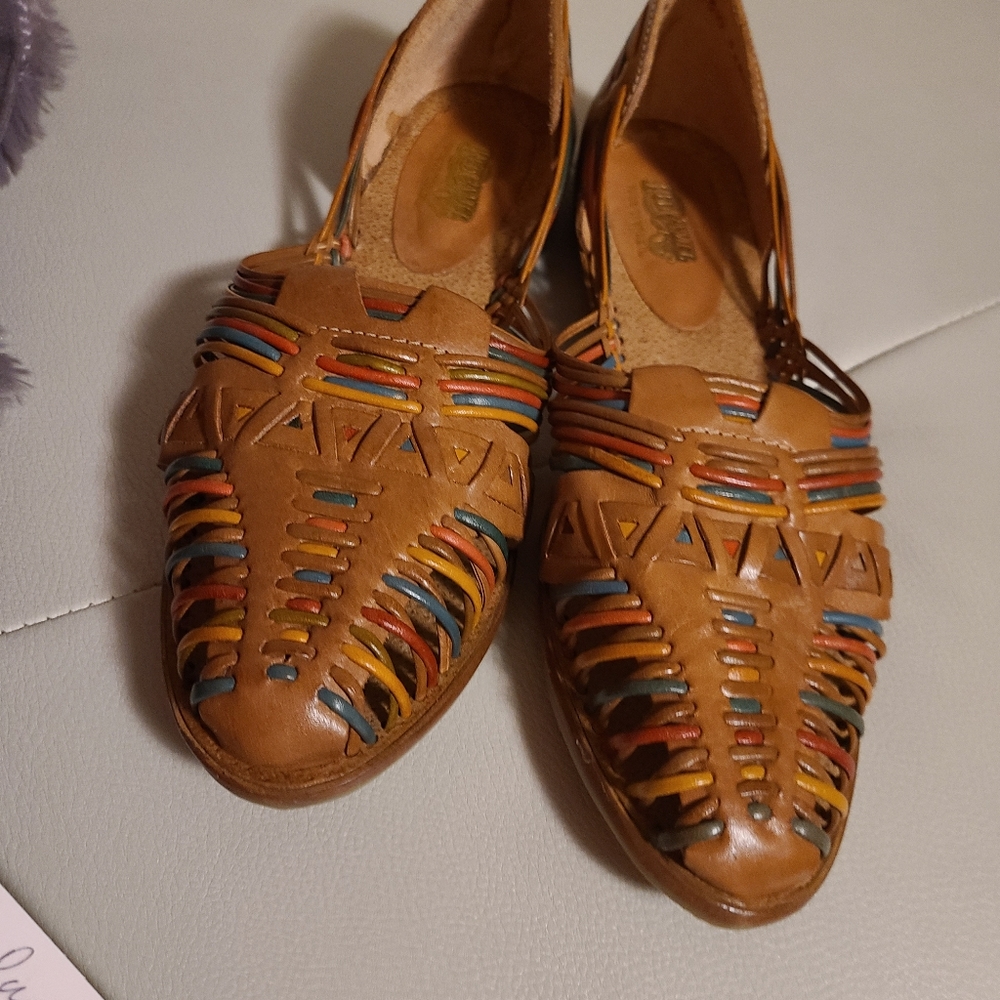 Red camel shoes